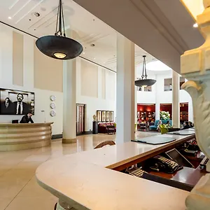 Rocco The Charles 5* Münih