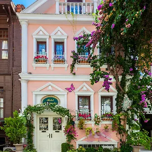 Romantic 3*, İstanbul Türkiye