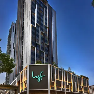 Lyf Farrer Park Aparthotel