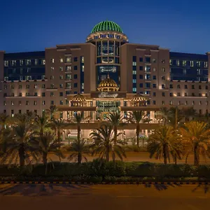 https://fairmont-business-gate.hotelsriyadh.net